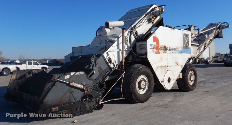 1999 Roadtec SB2500B  shuttle buggy material transfer vehicle - DP0439