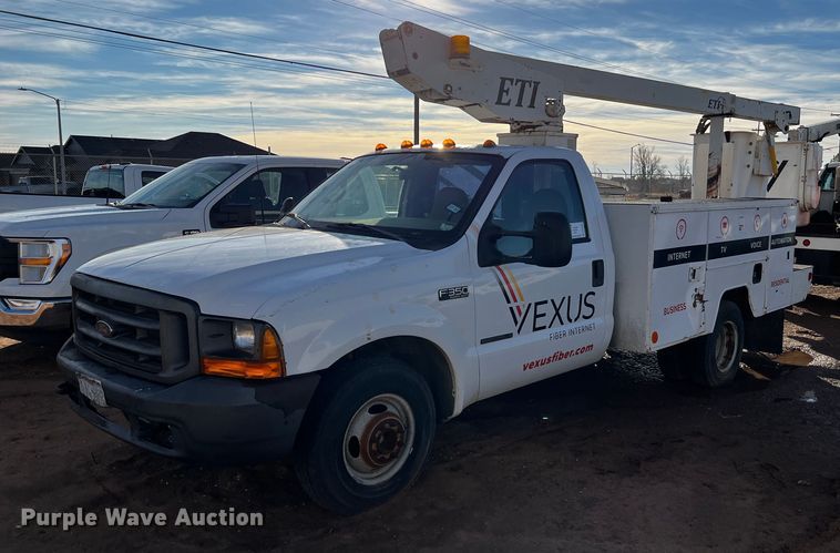 2000 Ford F350 Super Duty  bucket truck - DQ1889