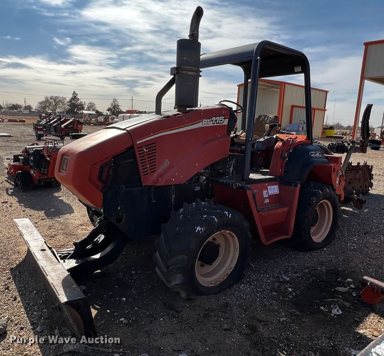 2004 Ditch Witch RT115H  trencher - DQ1921