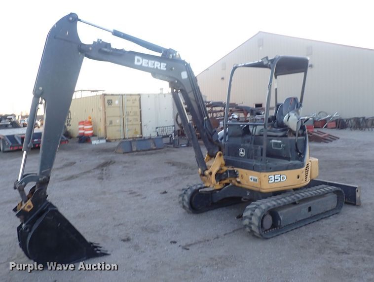 2012 John Deere 35D  mini excavator - DQ5016