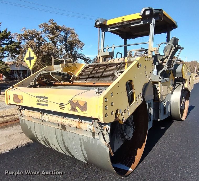 2017 Dynapac CC6200  double drum vibratory roller - DR6797