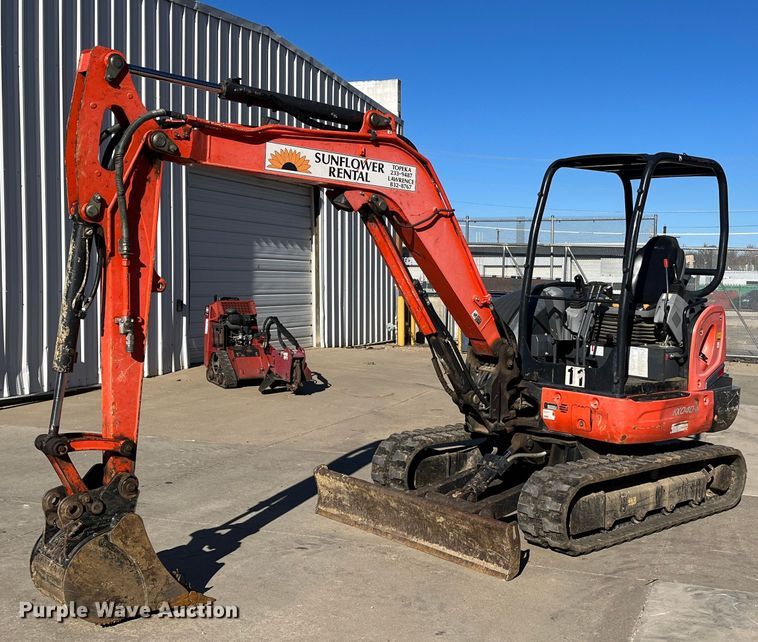 2010 Kubota KX040-4  mini excavator - DR7384