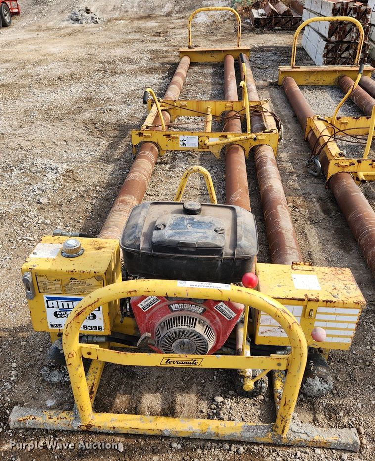 Terramite  roller screed - JB9737