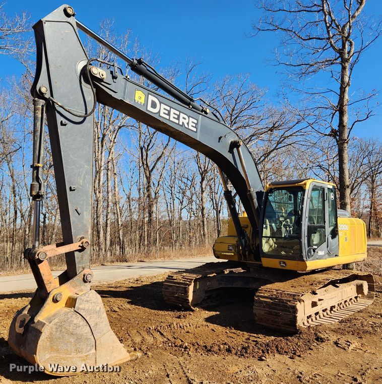 2008 John Deere 200D LC  excavator - KT9597