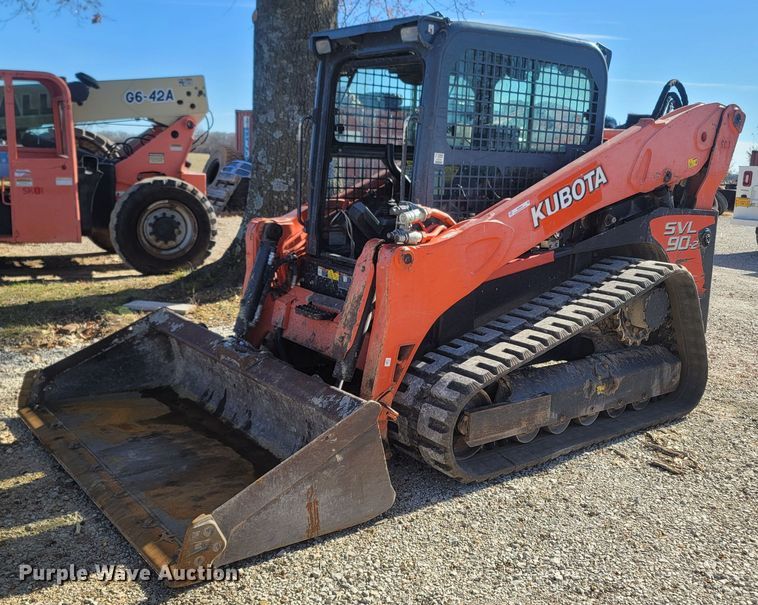 2015 Kubota SVL90-2  tracked skid steer loader - MH9581