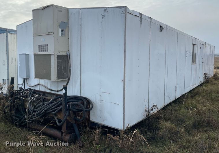 Oilfield doghouse - MI9629