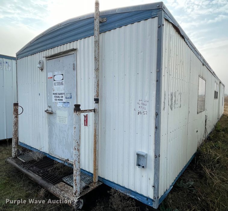Oilfield doghouse - MI9630