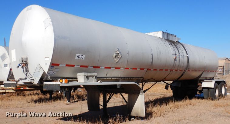 1989 Polar Tank Trailers Inc  tank trailer - DF8252