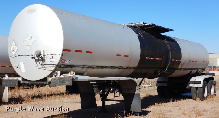 1996 Etnyre CD-1040  tank trailer - DF8253