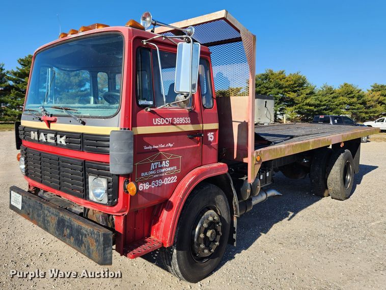1988 Mack MS300P  dump flatbed truck - JB9716