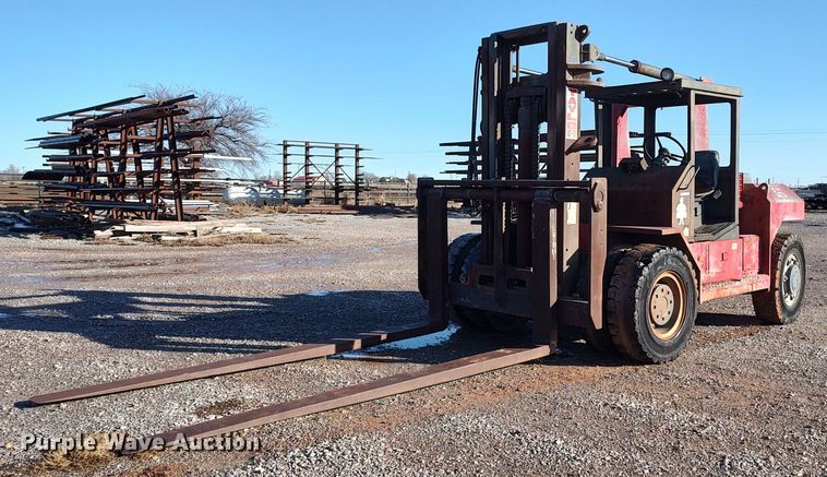 1978 Taylor  TY-300-S  forklift - LK9433
