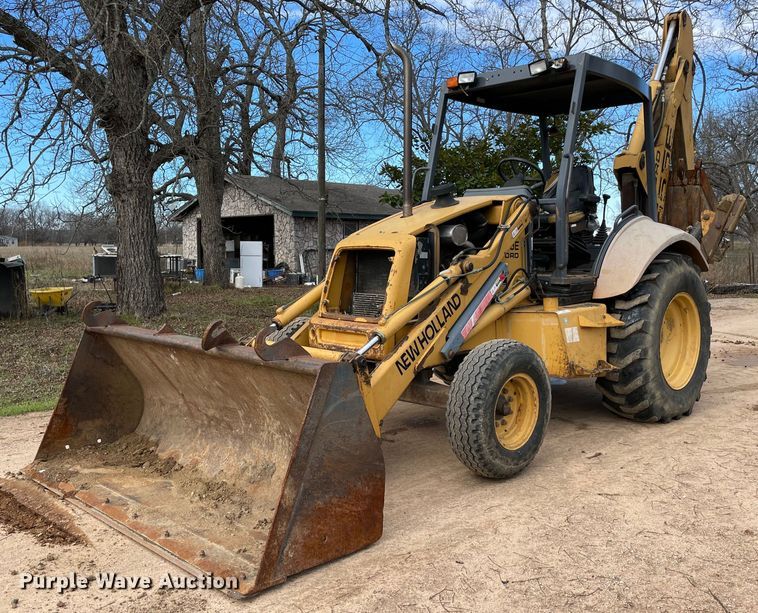 New Holland 555E  backhoe - MI9655