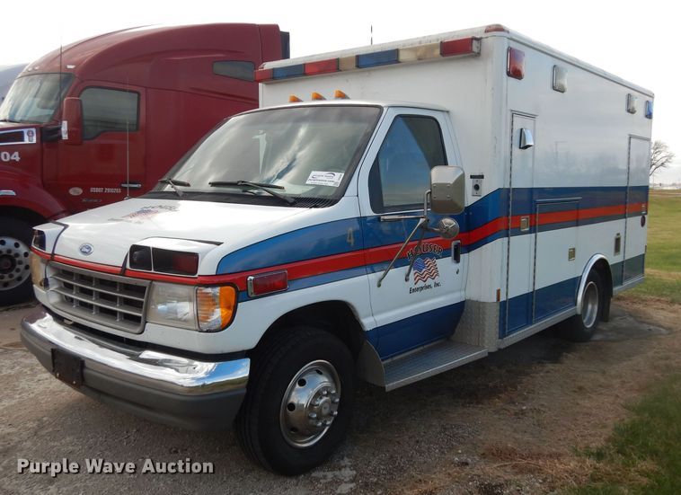 1993 Ford E350  ambulance - DI6848