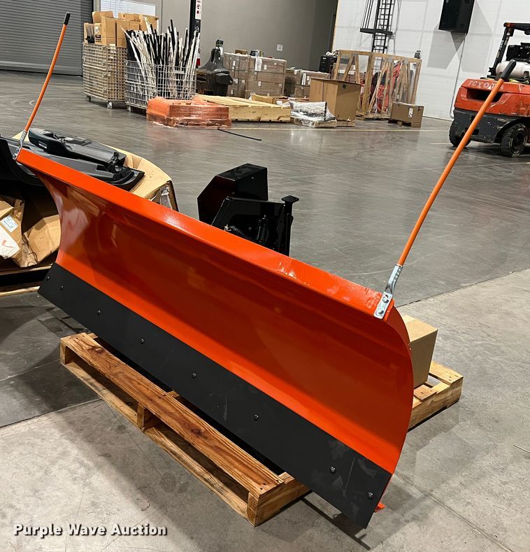 Kubota  6' W snow blade - DK7188
