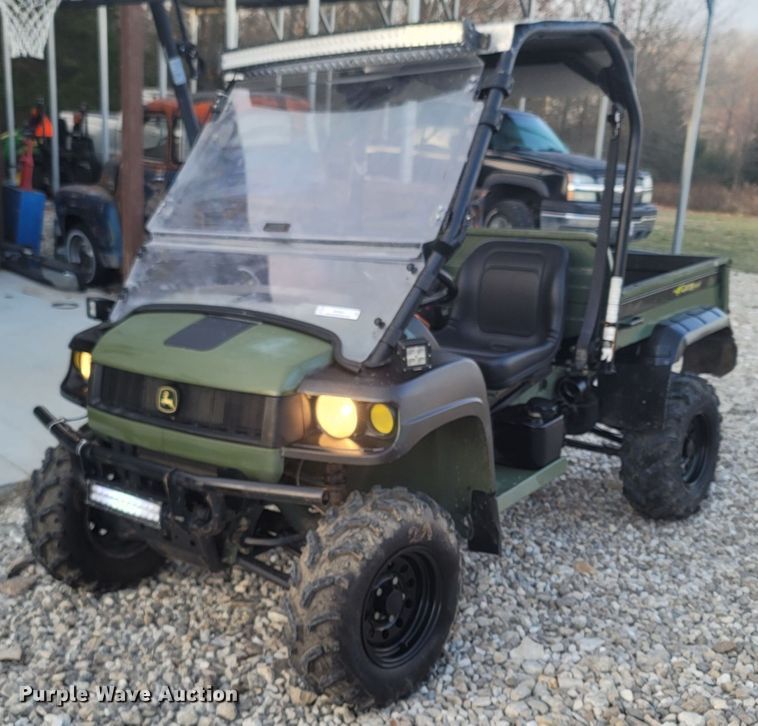 2007 John Deere Gator XUV  utility vehicle - MH9663