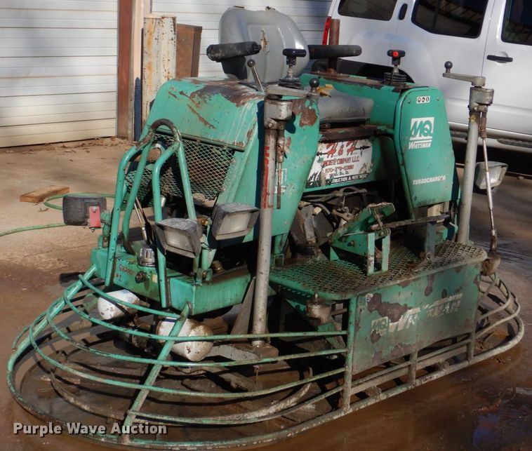 Whiteman HTH  power trowel - MM9587