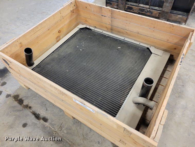 Motor grader radiator - LY9890