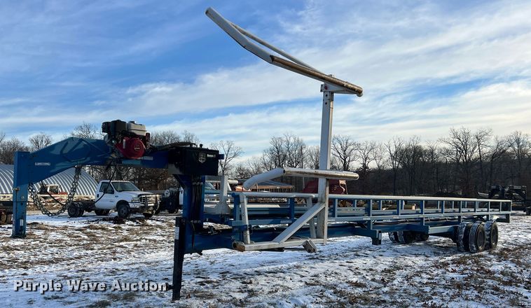 Plus1  hay bale trailer - JU9711