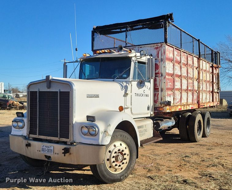 1981 Kenworth  grain truck - LG9448