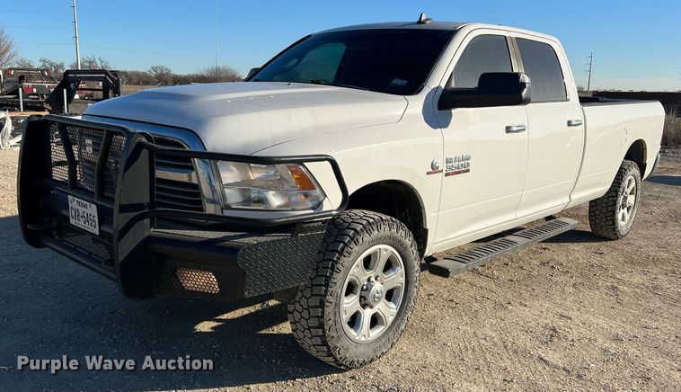 2014 Dodge Ram 3500  Crew Cab pickup truck - DS2642