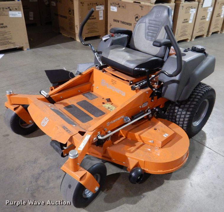2022 Husqvarna MZ61  ZTR lawn mower - IO9256