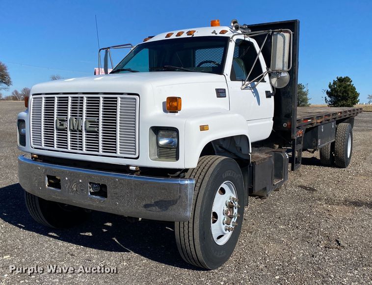 2002 GMC C7500  flatbed truck - JW9278