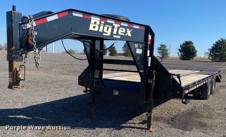 2017 Big Tex 22GN-20BK+5MR  equipment trailer - JW9283
