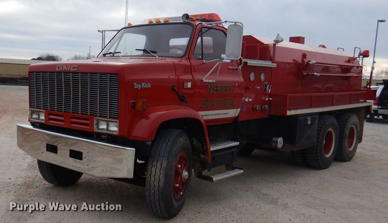 1987 GMC TopKick C7000  pumper fire truck - DJ3868