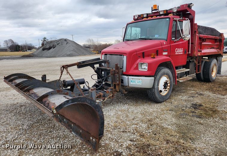2001 Freightliner FL70  dump truck - KT9488