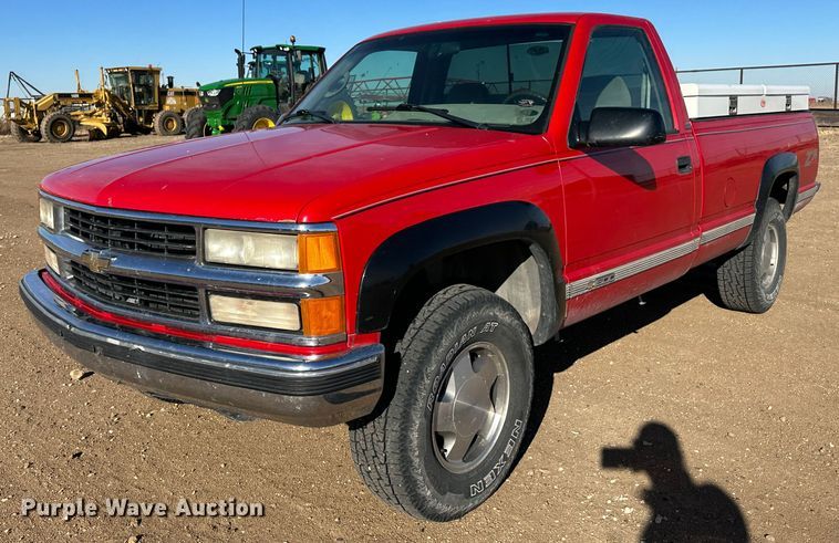 1996 Chevrolet K1500  pickup truck - LT9297