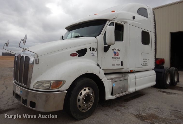 2007 Peterbilt 387  semi truck - DK7559