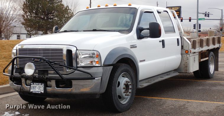 2005 Ford F450 Super Duty  Crew Cab flatbed truck - DF8296
