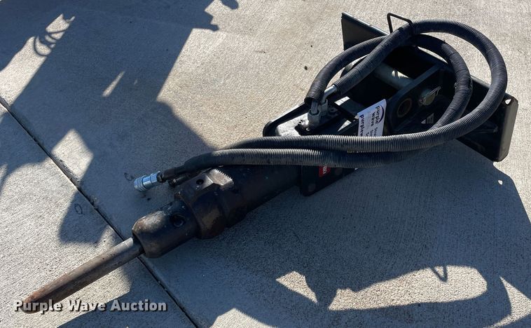 2011 Toro 23135  compact utility loader breaker - DN4536