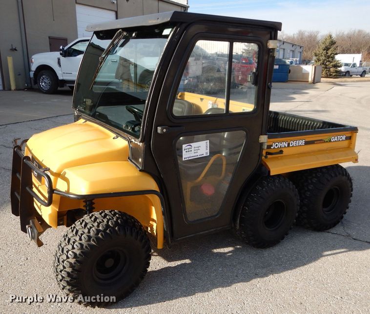 2001 John Deere Worksite Gator  utility vehicle - DS6316