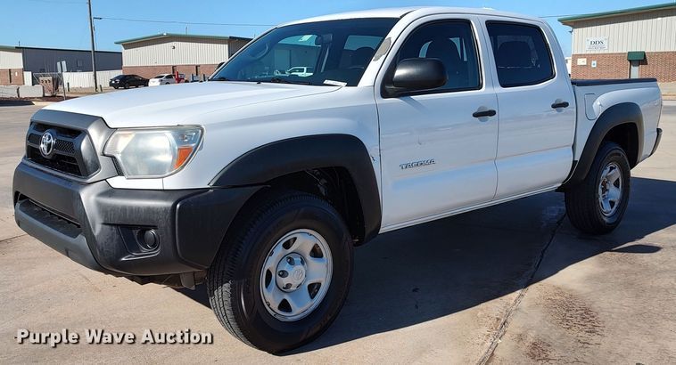 2012 Toyota Tacoma  Double Cab pickup truck - LA9316