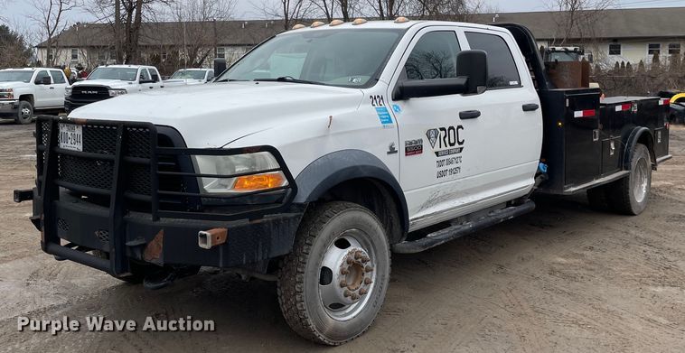 2012 Dodge Ram 5500HD  Crew Cab flatbed truck - MA9815