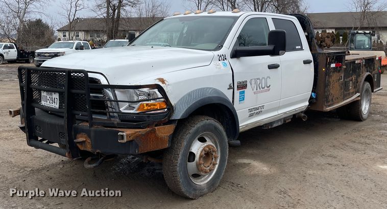 2012 Dodge Ram 5500HD  Crew Cab flatbed truck - MA9816