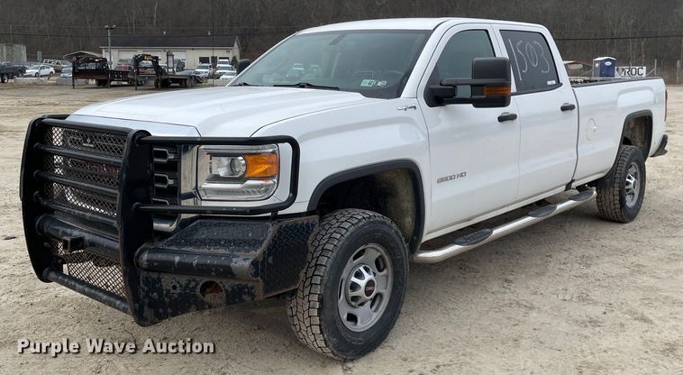 2017 GMC Sierra 2500HD  Crew Cab pickup truck - MA9827