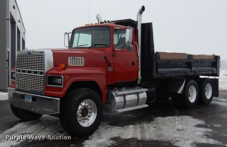 1996 Ford LTL9000  dump truck - AF9323