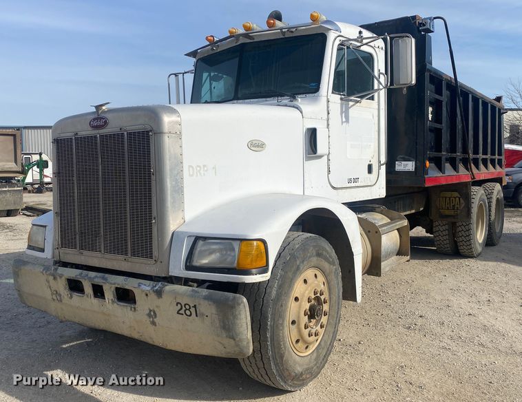 1990 Peterbilt 375  dump truck - DN8148