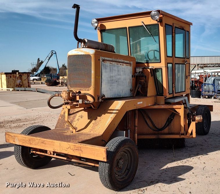 Broce  broom - LA9320