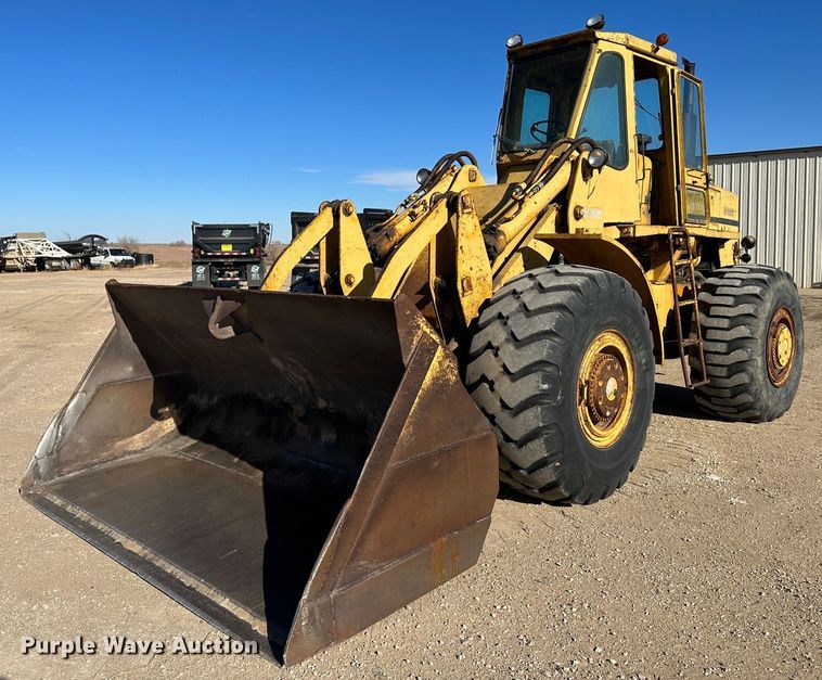 1974 Fiat-Allis 745HB  wheel loader - LT9310