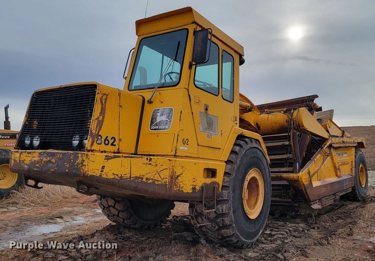 1984 John Deere 862  elevating scraper - ME9660