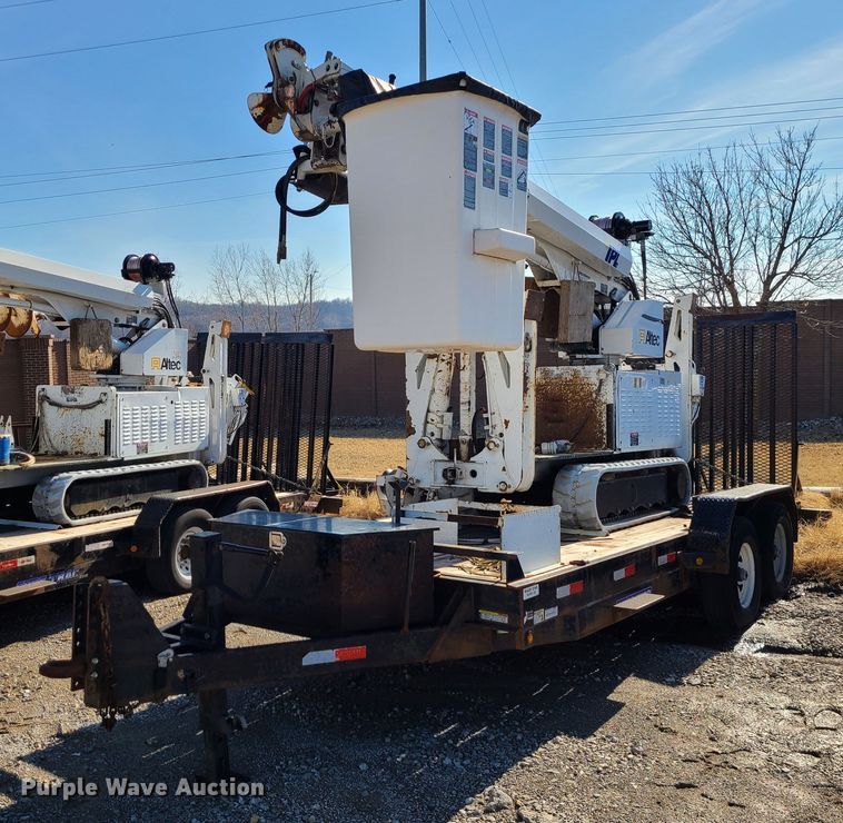 2013 Altec DB37  mini digger derrick - JG9531
