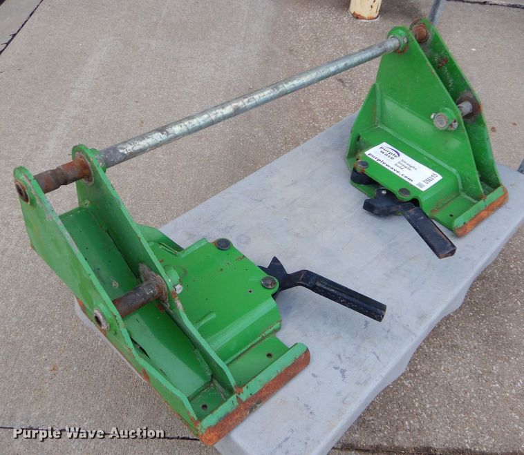 John Deere  tractor loader to skid steer adapter - DS6315