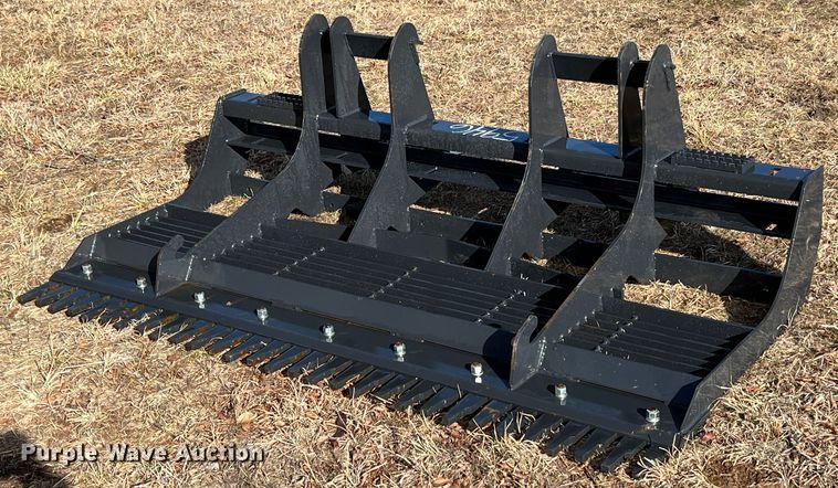 Bradco  skid steer land leveler - ID9438