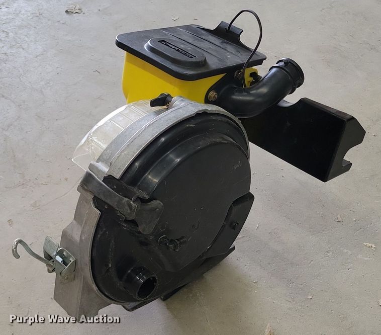 (7) John Deere seed meters - LG9443