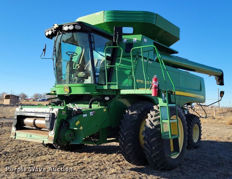 2009 John Deere 9770 STS  combine - LG9463
