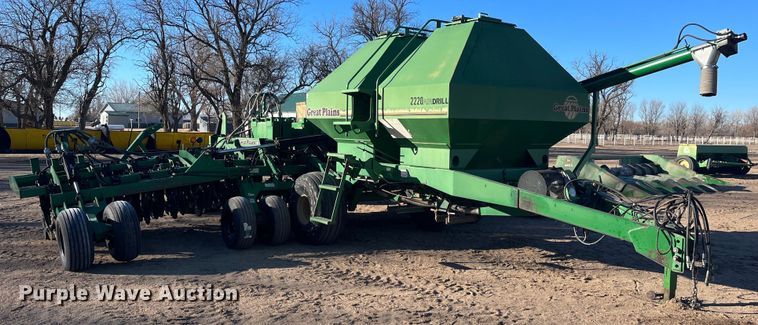 Great Plains NTA3010  no-till air seeder - ML9817
