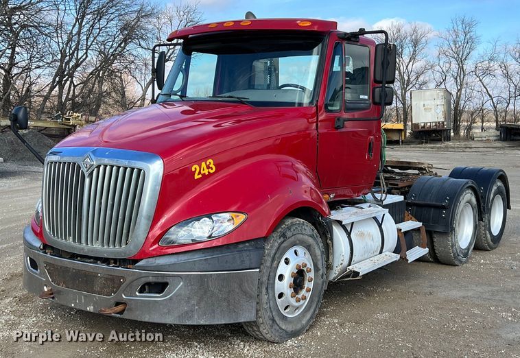 2008 International ProStar  semi truck - ID9455